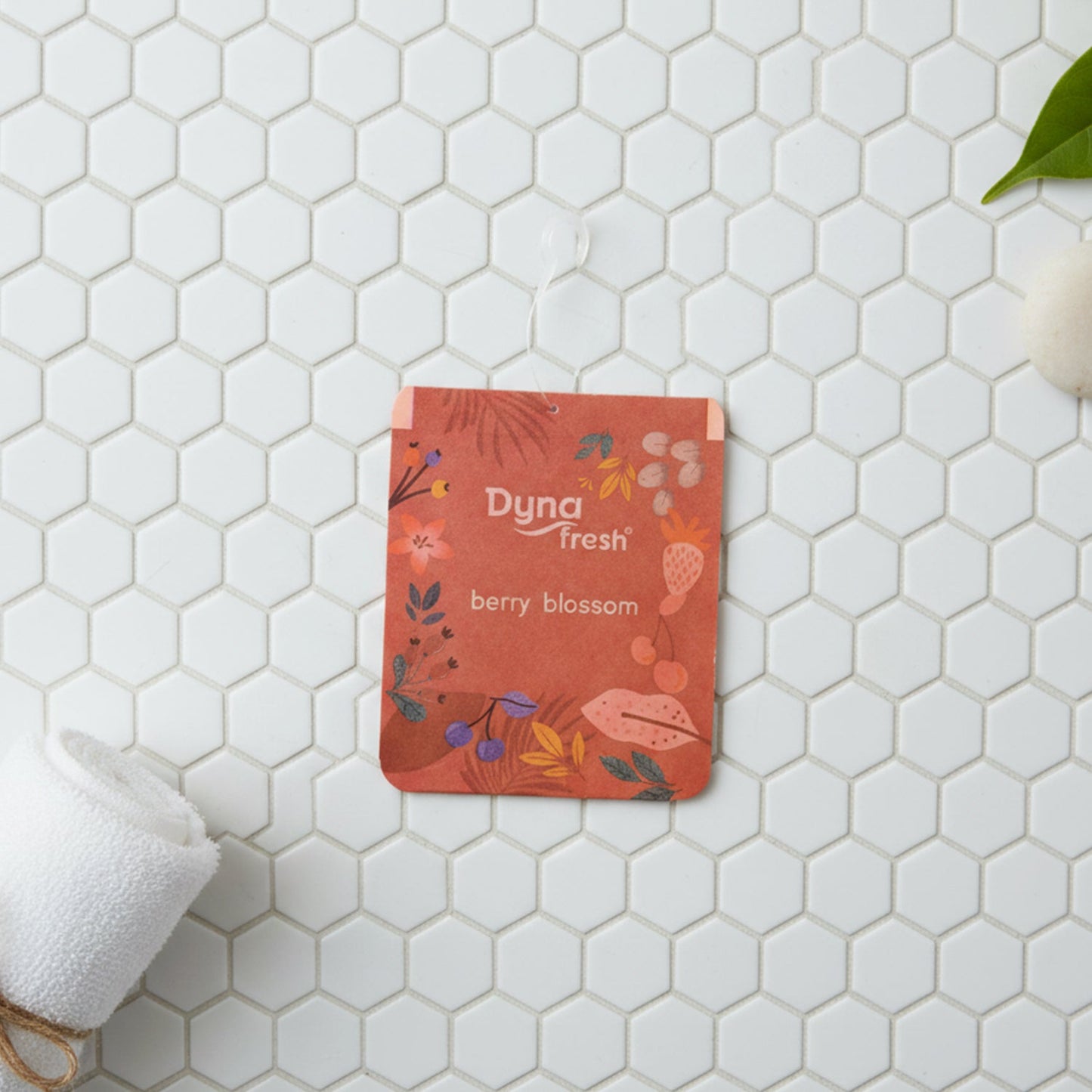 Fresh berry blossom bathroom gel freshener
